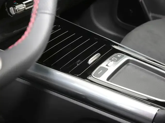 Mercedes-Benz GLA 220