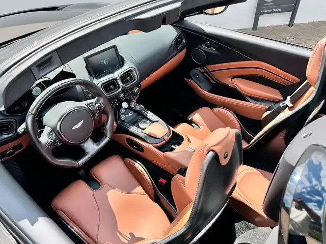 Aston Martin Vantage