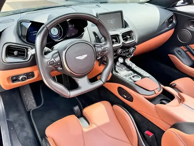 Aston Martin Vantage