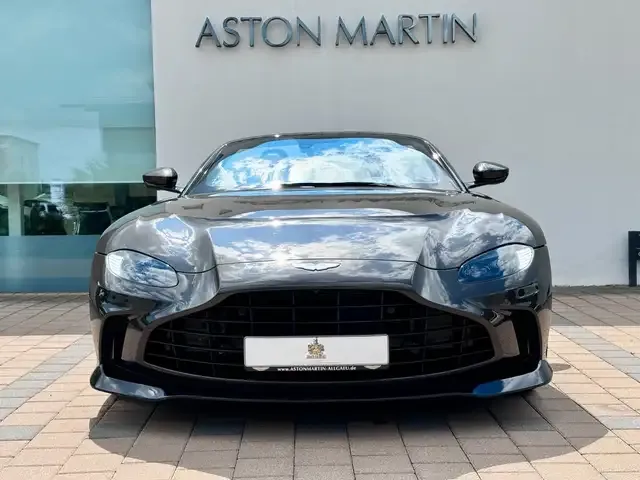 Aston Martin Vantage