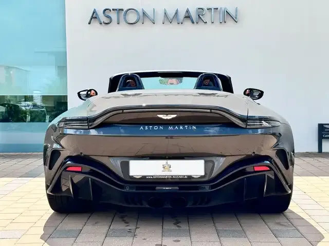 Aston Martin Vantage