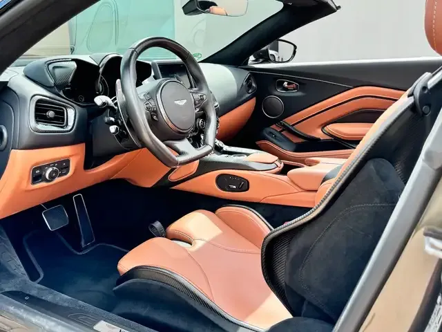 Aston Martin Vantage