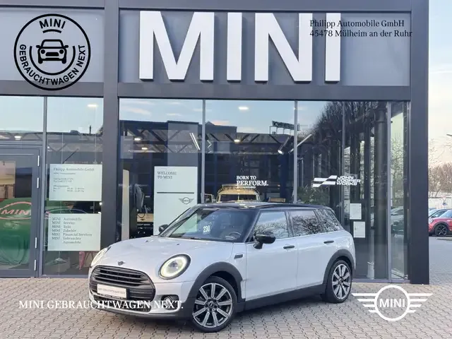 MINI Cooper Clubman