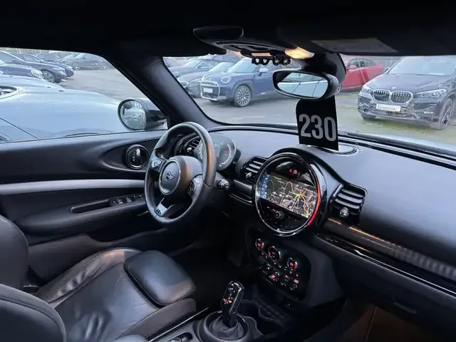 MINI Cooper Clubman