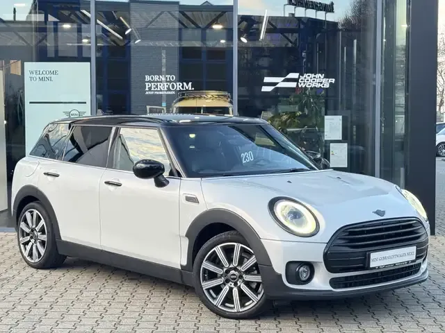 MINI Cooper Clubman