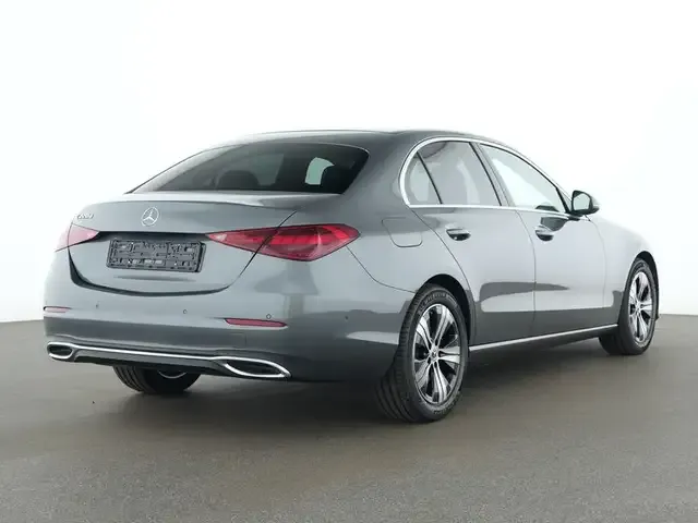 Mercedes-Benz C 220
