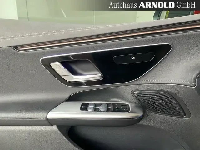 Mercedes-Benz EQE 350