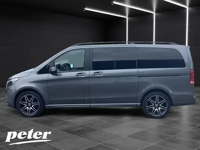 Mercedes-Benz V 250