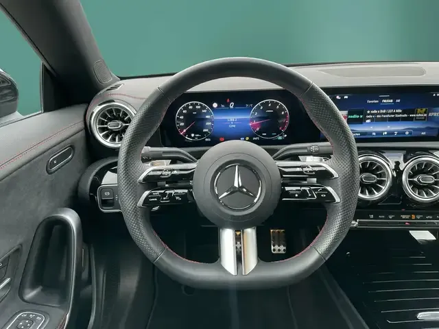 Mercedes-Benz CLA 220