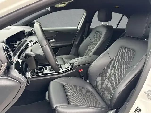 Mercedes-Benz 200
