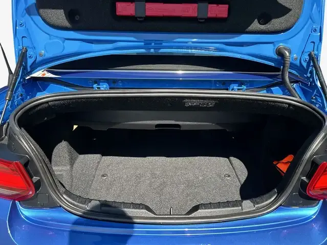 BMW 230