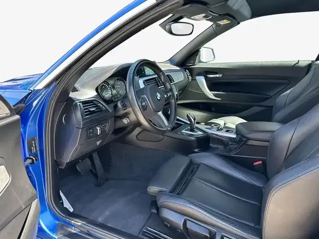 BMW 230