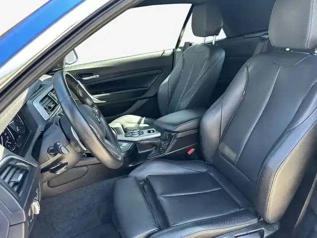 BMW 230