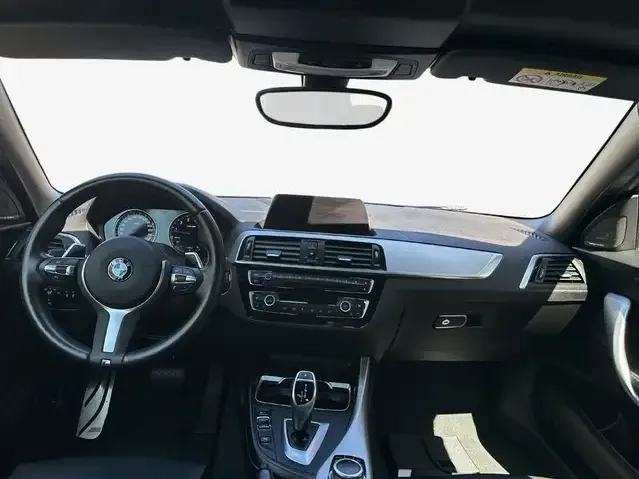 BMW 230