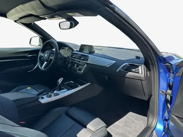 BMW 230