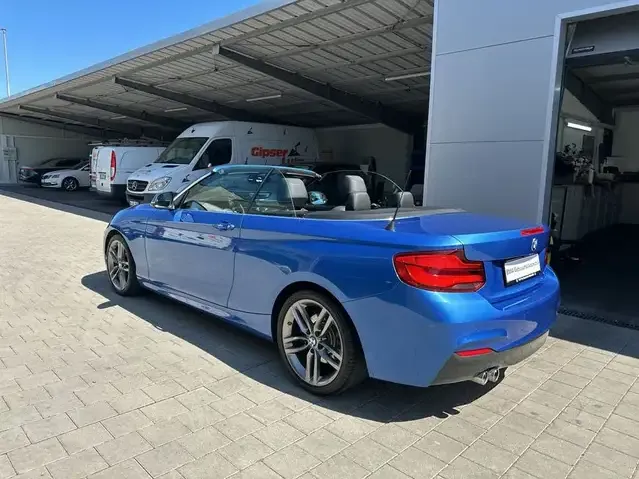 BMW 230