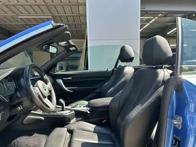 BMW 230