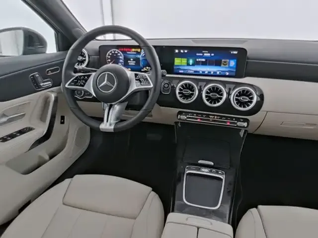 Mercedes-Benz A 250