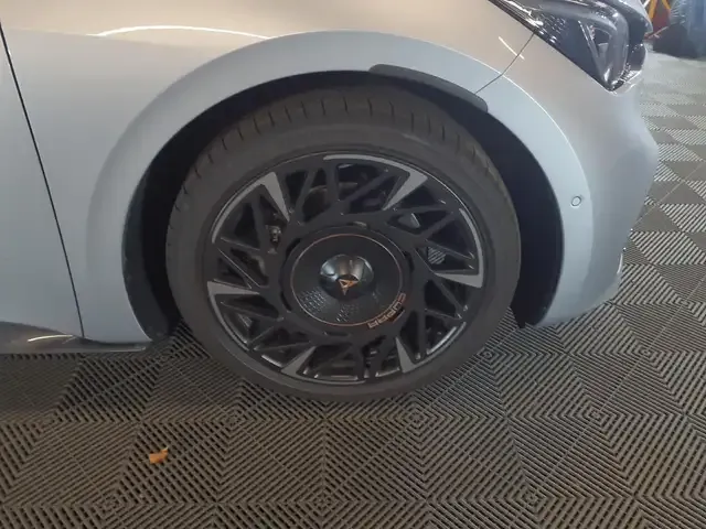 CUPRA Born
