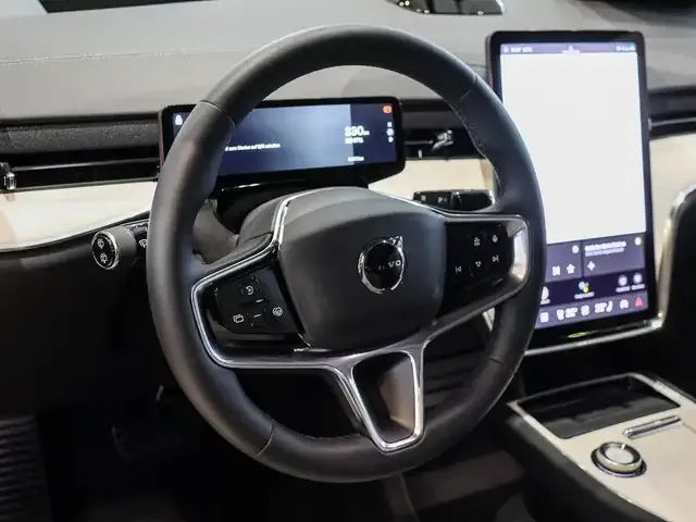 Volvo EX90