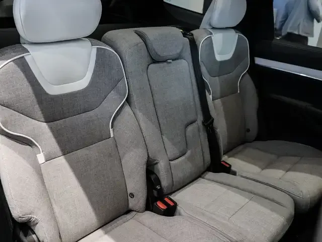 Volvo EX90