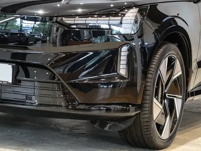 Volvo EX90