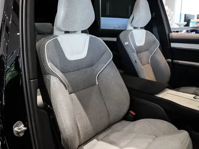 Volvo EX90