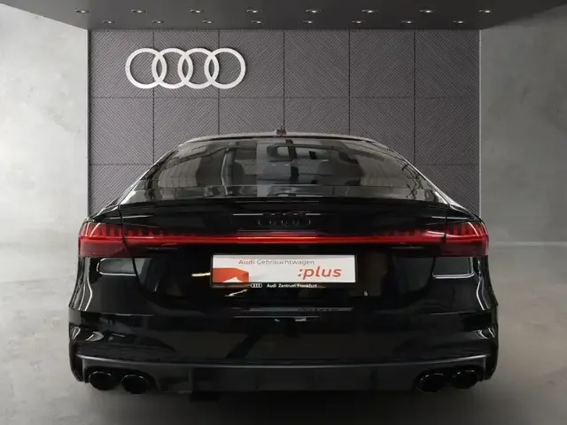 Audi S7