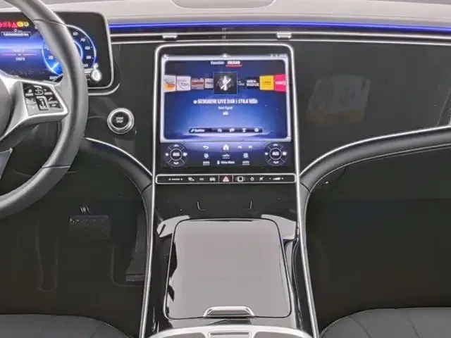 Mercedes-Benz EQE 350