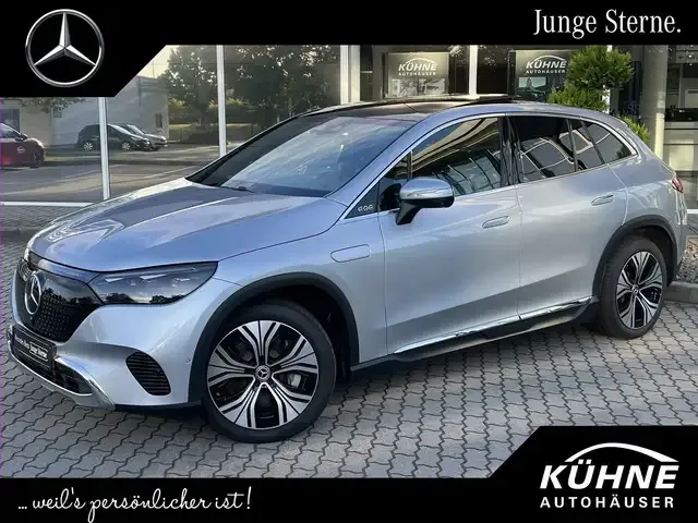 Mercedes-Benz EQE SUV