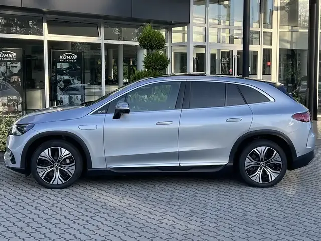 Mercedes-Benz EQE SUV