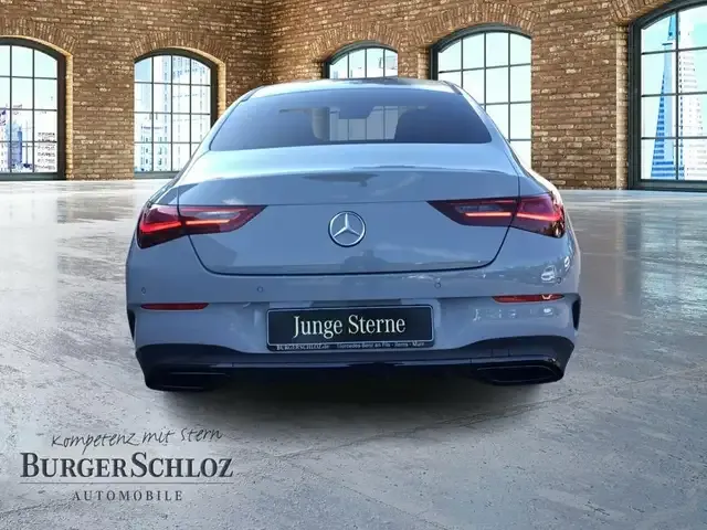 Mercedes-Benz CLA 180