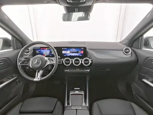 Mercedes-Benz EQA 300