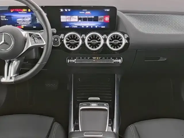 Mercedes-Benz EQA 300