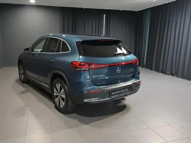 Mercedes-Benz EQA 250
