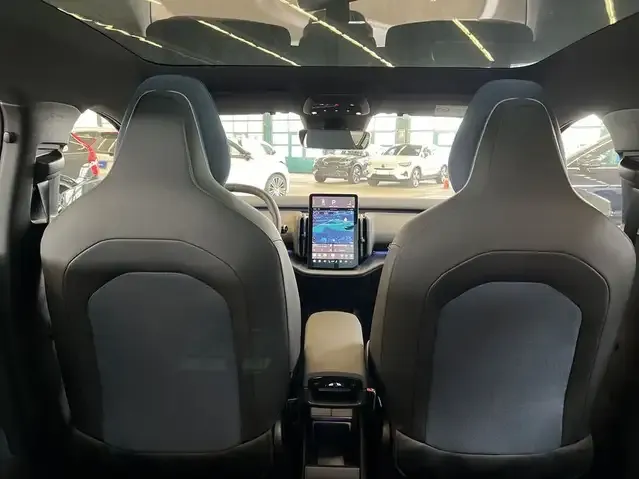 Volvo EX30