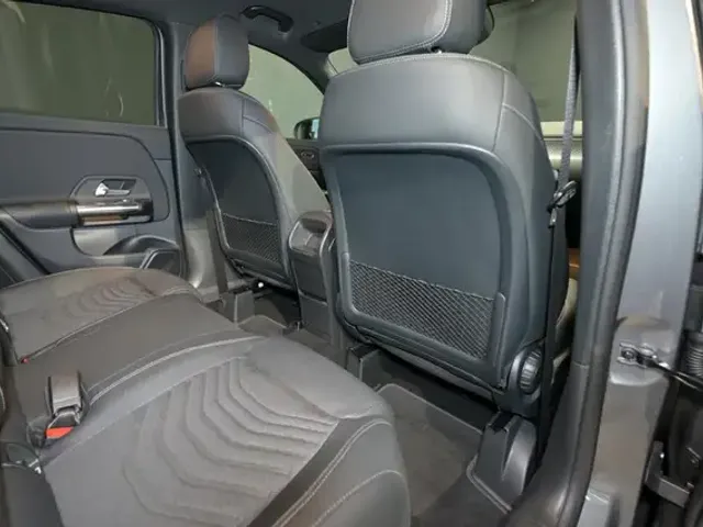 Mercedes-Benz GLA 180