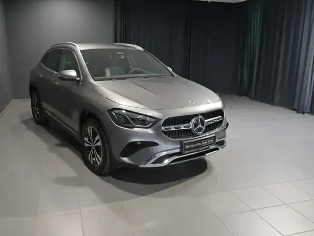 Mercedes-Benz GLA 180