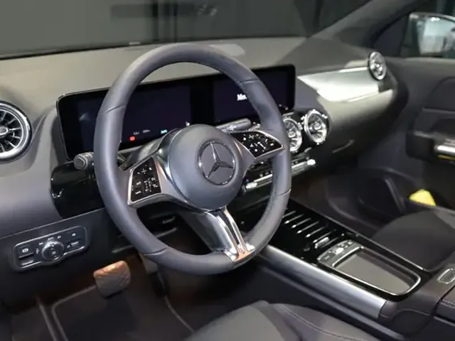 Mercedes-Benz GLA 180