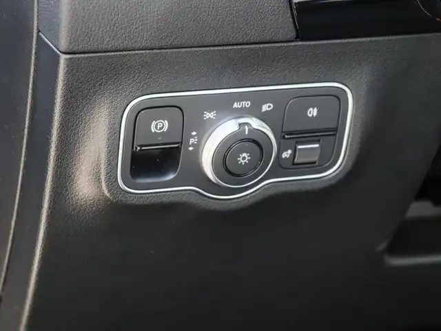 Mercedes-Benz EQA 300