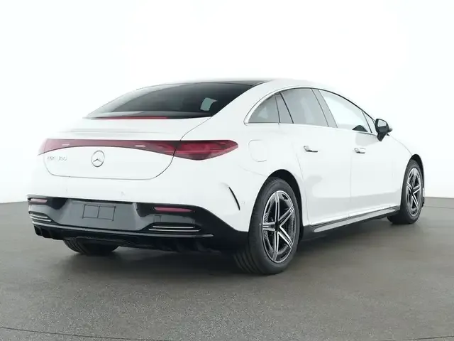 Mercedes-Benz EQE 300