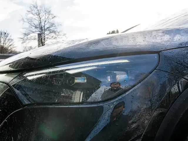 Mercedes-Benz EQE SUV