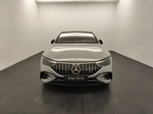 Mercedes-Benz EQE 43