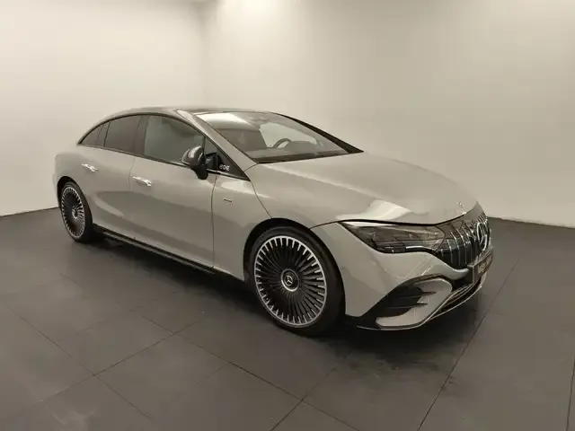 Mercedes-Benz EQE 43