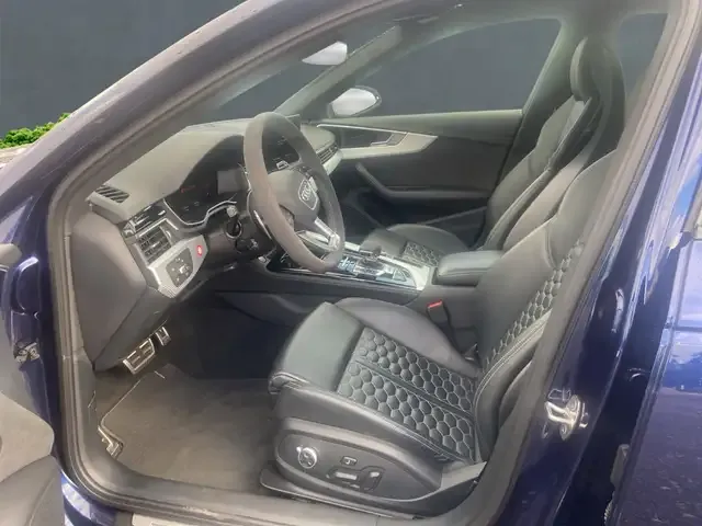 Audi RS4