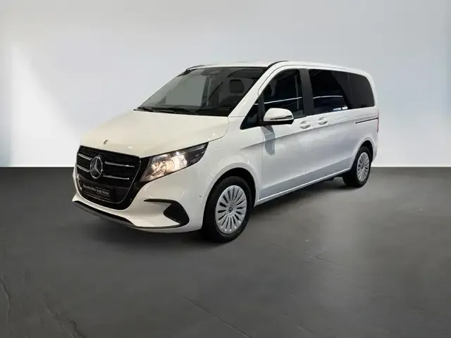 Mercedes-Benz V 220