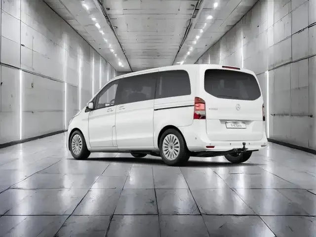 Mercedes-Benz V 220