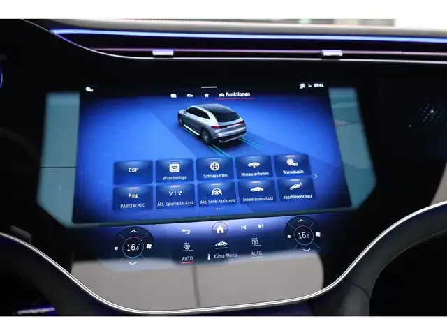 Mercedes-Benz EQE SUV