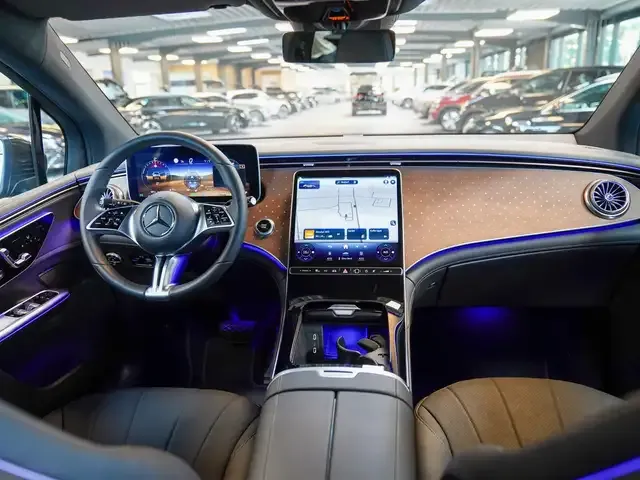 Mercedes-Benz EQE SUV