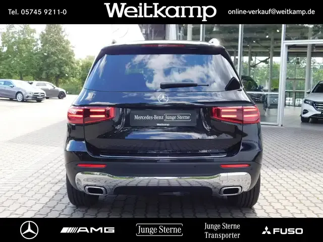 Mercedes-Benz GLB 180